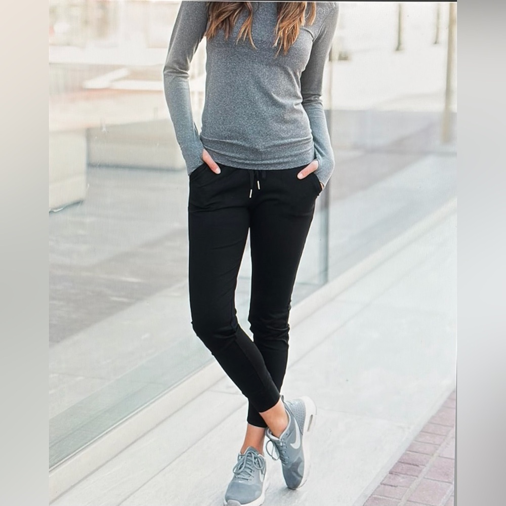 Zyia Active Size S Dark Grey Unwind Joggers Pants Running Yoga Activewear - Picture 1 of 10